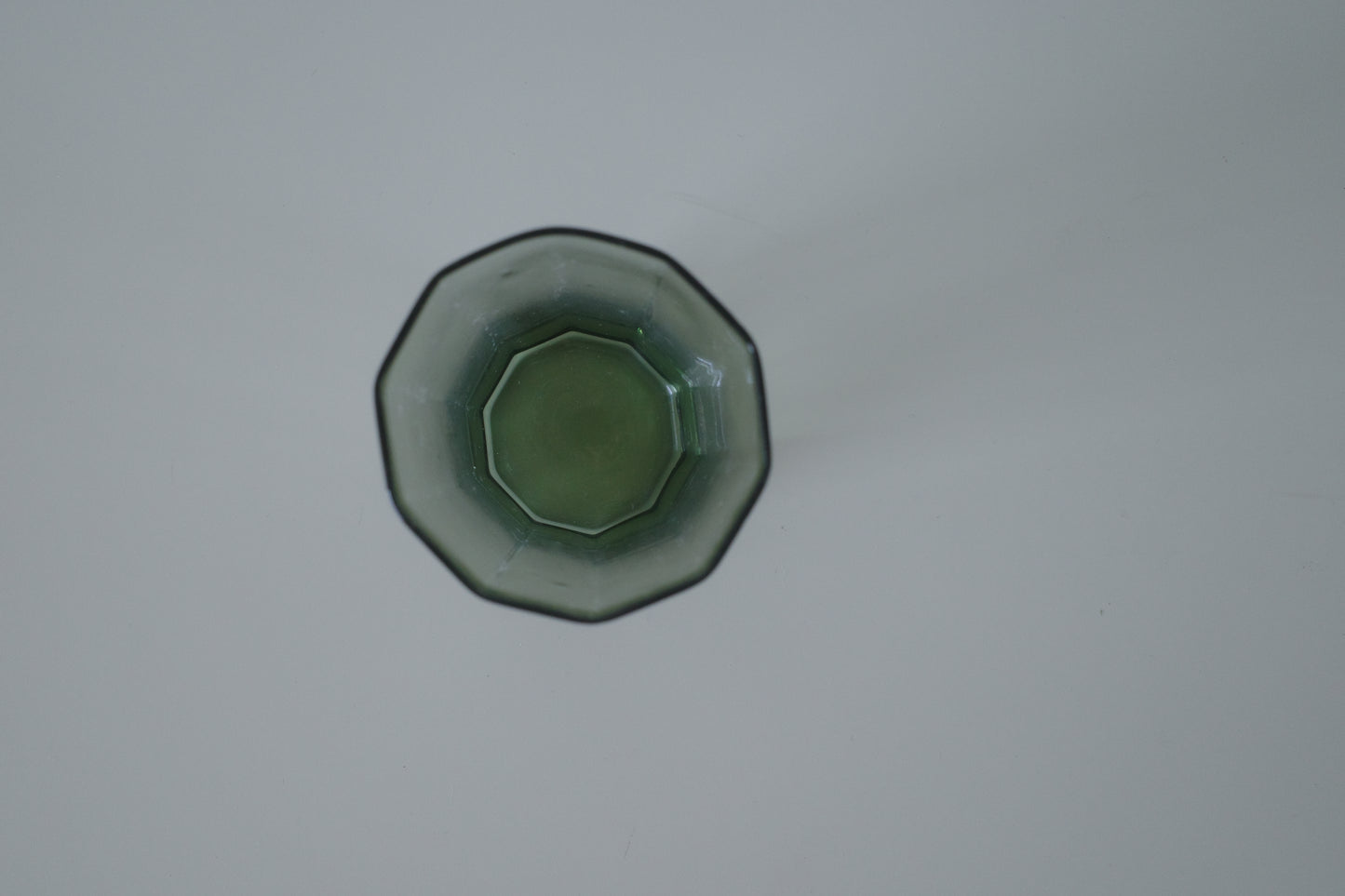 昭和十角形抹茶色透明薄玻璃水杯