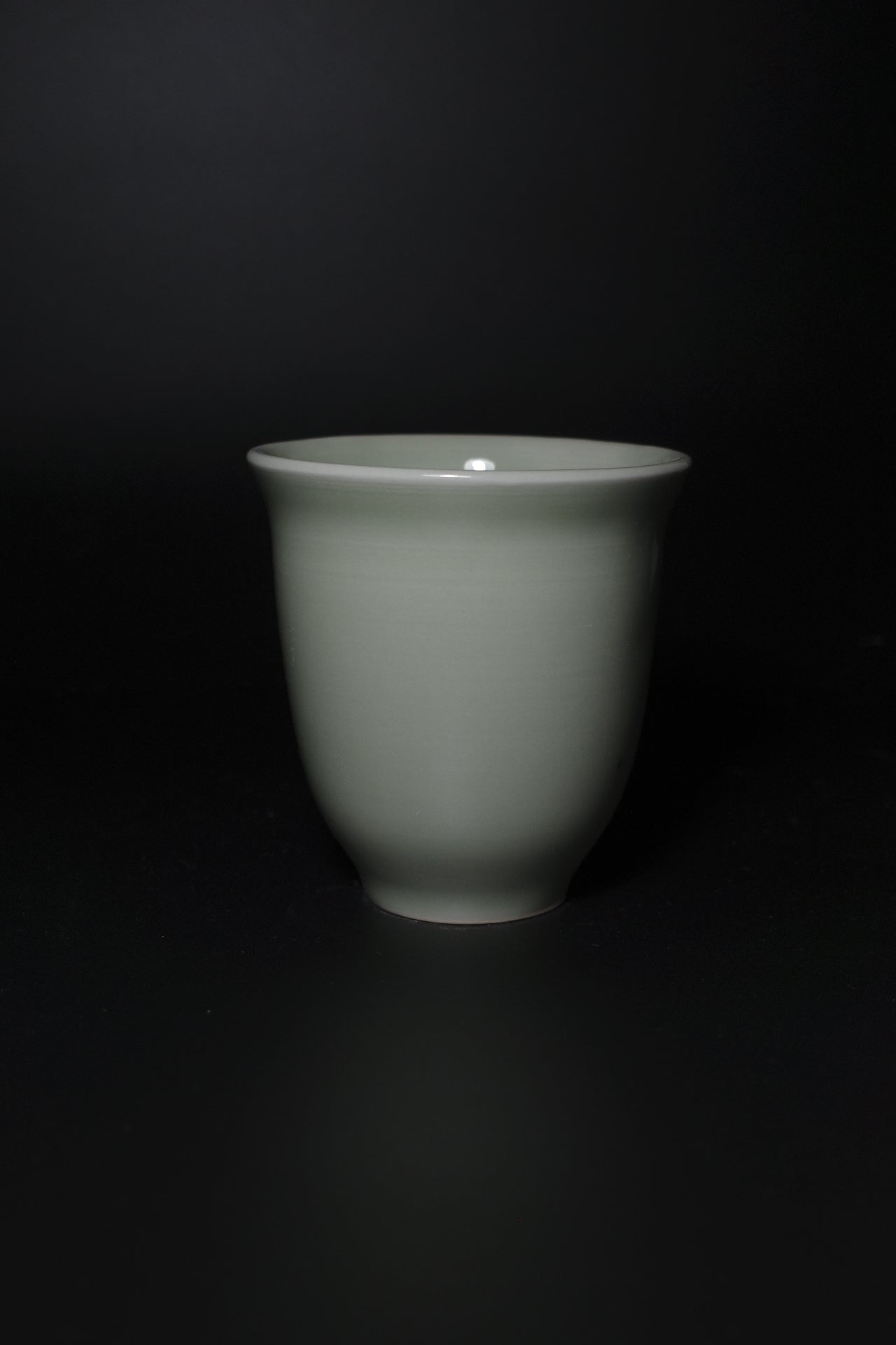 《日常器皿》青瓷器